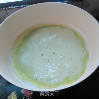 蜂蜜苦瓜汁煎饼的做法步骤：8