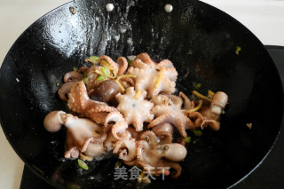 红烧望潮的做法步骤：5