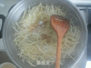 土豆丝——春饼配菜的做法步骤：6