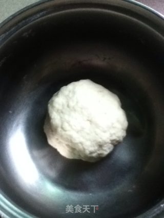 牛肉花边披萨的做法步骤：2