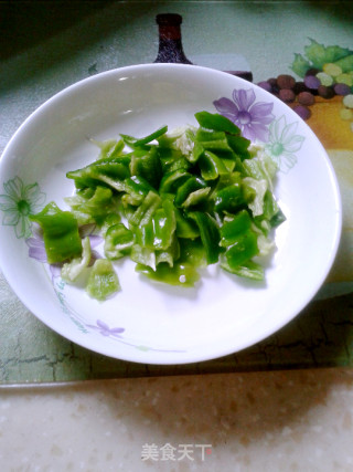 小黄瓜炒蛋的做法步骤：3