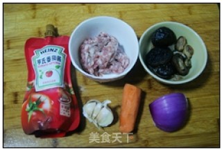 番茄肉臊饭的做法步骤：1