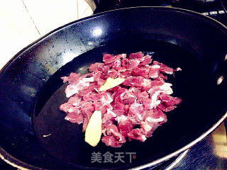 红烧牛肉面的做法步骤：3