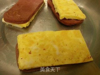 【快手早餐】港式酥脆餐蛋三明治的做法步骤：8