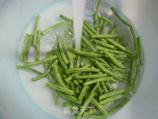 蒜香带豆的做法步骤：2