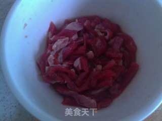 牛肉炒蒜薹的做法