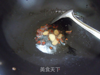酸酸甜甜最开胃---茄汁烧鸡翅的做法步骤：1