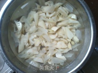 苦笋烧猪肉的做法步骤：5