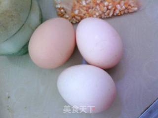 玉米蛋花羹的做法步骤：3
