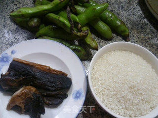蚕豆酱肉饭的做法步骤：1