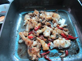 茶油煮鱼的做法步骤：6