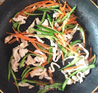 肉丝蔬菜炒面的做法步骤：6