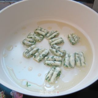 韭菜卷的做法步骤：10