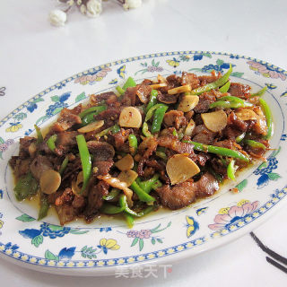 蒜片辣椒拆骨肉的做法步骤：9