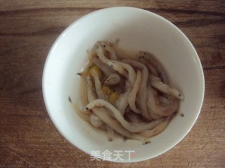 朱砂银鱼的做法步骤：2