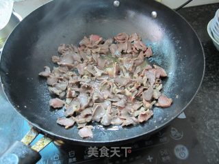 蒜香鸭胗的做法步骤：3