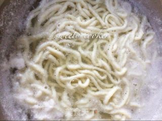 鱼面的做法步骤：8