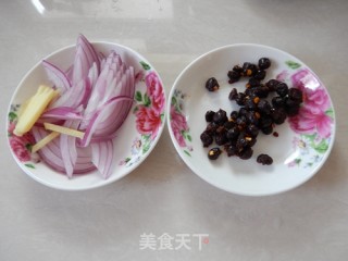 胡萝卜青椒炒五花肉的做法步骤：5