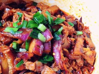 手撕肉茄子煲的做法步骤：10