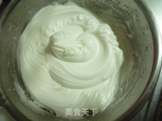 绿色花边波点蛋糕卷的做法步骤：10