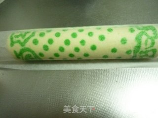 绿色花边波点蛋糕卷的做法步骤：21