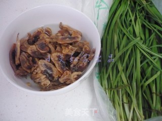 韭香蛏干的做法步骤：1