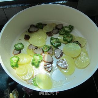 叉烧土豆片的做法步骤：5