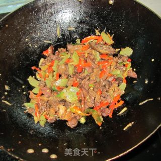 莴笋炒鸭的做法步骤：10