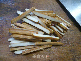 青瓜拌香干的做法步骤：4