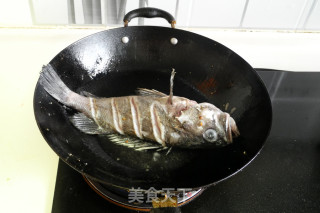 黑头鱼烧豆腐的做法步骤：4