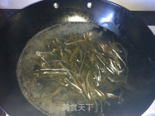 剁椒凉拌海带的做法步骤：3