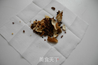 卤羊蹄的做法步骤：2