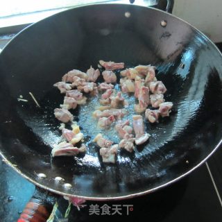 蘑芋豆腐烧子鸭的做法步骤：3