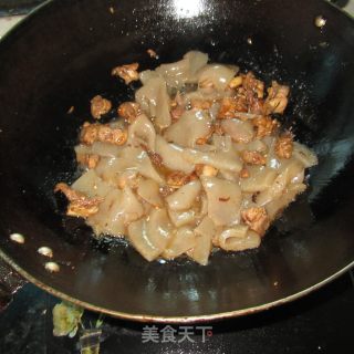 蘑芋豆腐烧子鸭的做法步骤：8