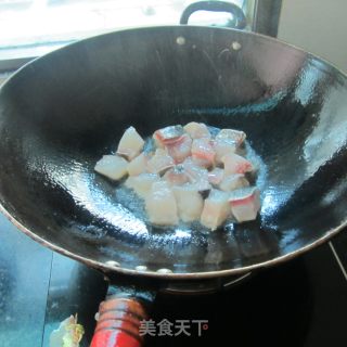 嫩南瓜煮鱼的做法步骤：4
