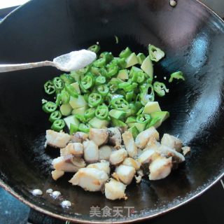 嫩南瓜煮鱼的做法步骤：7