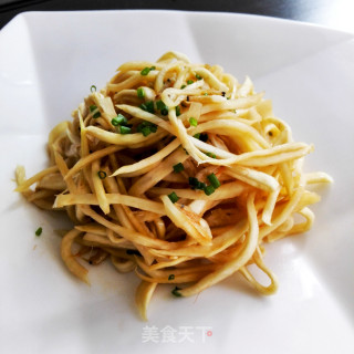 虾皮拌茭白丝的做法步骤：6