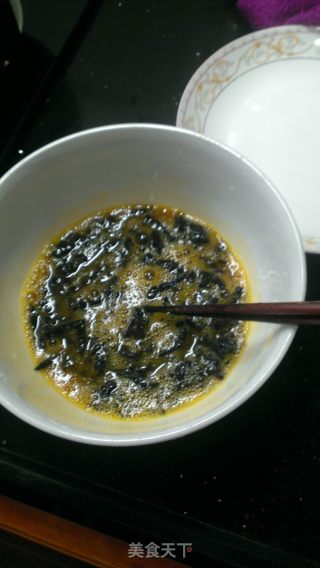 紫菜煎蛋的做法步骤：4