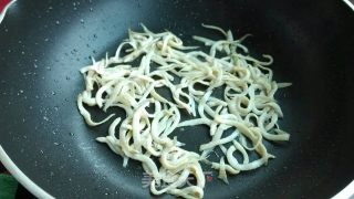慢煎小鱼的做法步骤：2