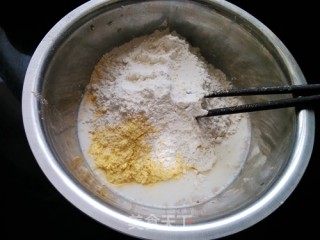 电压力锅牛奶玉米发糕的做法步骤：3
