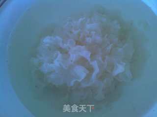 银耳羹的做法步骤：1