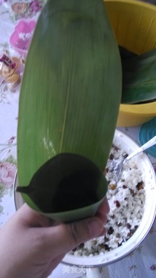 红豆粽子----好吃不腻的做法步骤：4