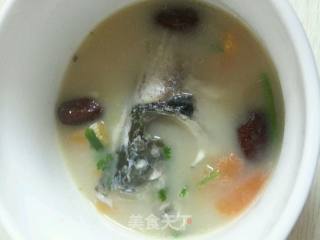 鲫鱼木瓜红枣汤的做法步骤：5