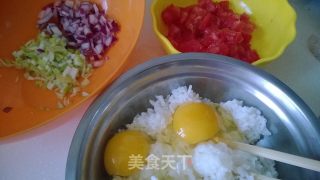西红柿鸡蛋炒饭的做法步骤：1