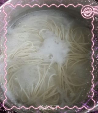 姬菇面的做法步骤：1