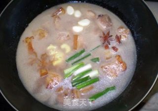 金牌红烧肉的做法步骤：6