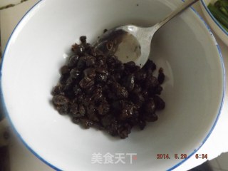 剁椒豆豉蒸鱼的做法步骤：3
