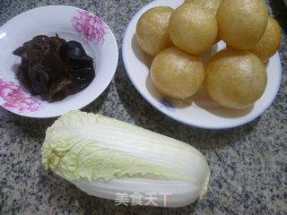 黑木耳油面筋炒娃娃菜的做法步骤：1