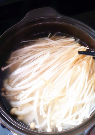 27的烹饪日记——豆腐金针菇鸡汤的做法步骤：2