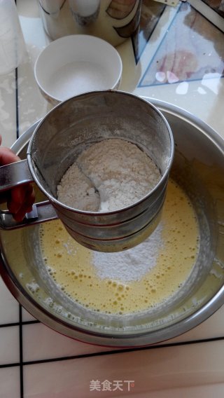 木糖醇版之戚风蛋糕的做法步骤：5